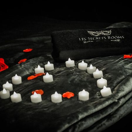 Les Secrets Rooms, Love Room De Luxe Avec Jacuzzi Rivesaltes Exterior photo